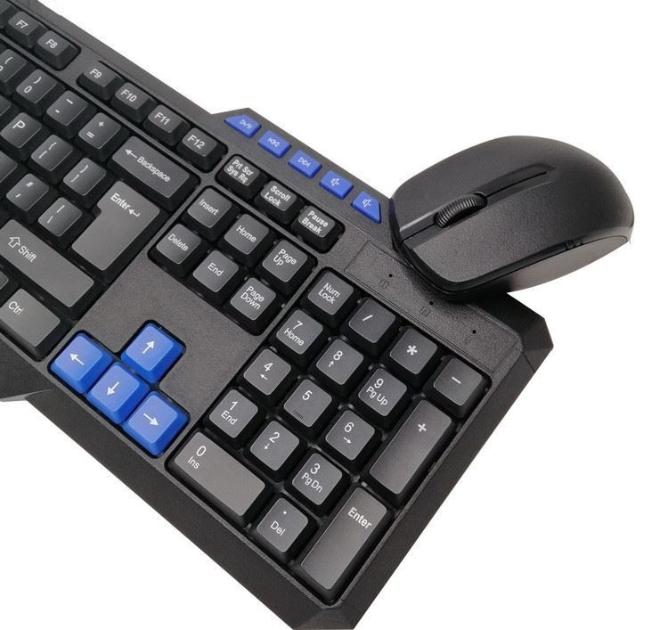 El teclado y el ratón atados con alambre inalámbricos delgados mecánicos de ordenador de la prenda impermeable colorearon las teclas MA699R1
