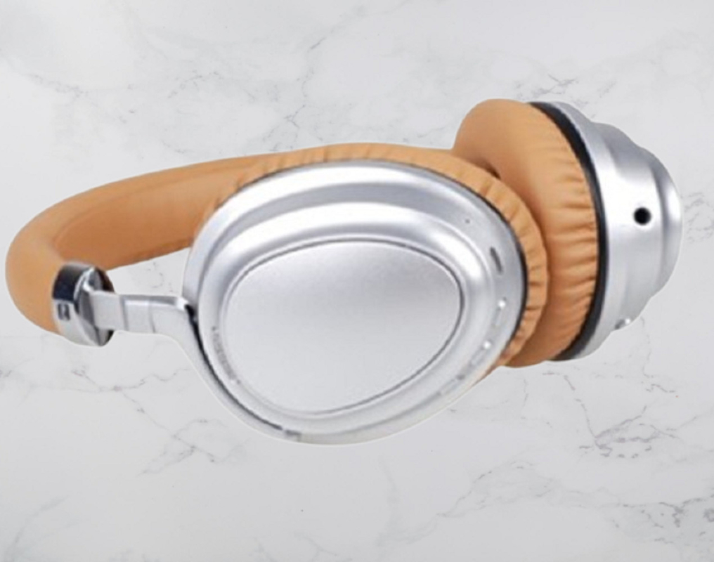 Bluetooth 5.0 auriculares Hasta 15 horas de uso 120 horas de espera 2-4 horas de carga 10m de alcance Sonido de alta calidad para los amantes de la música