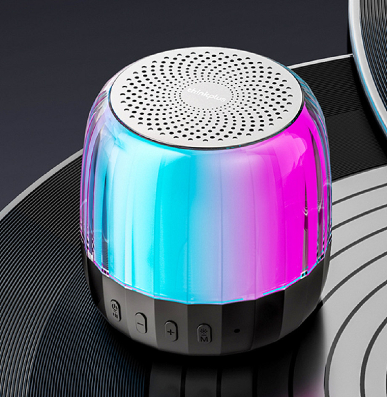 Altavoz Bluetooth de 15W RMS Potencia de salida Altavoz de 89 mm Admite BT Tarjeta TF de hasta 32 GB Radio FM y Luces de colores para entusiastas del aire libre