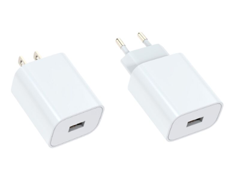 QC 18W USB-A cargador rápido, enchufe de EE.UU., salida de múltiples voltajes, paquete PE compacto
